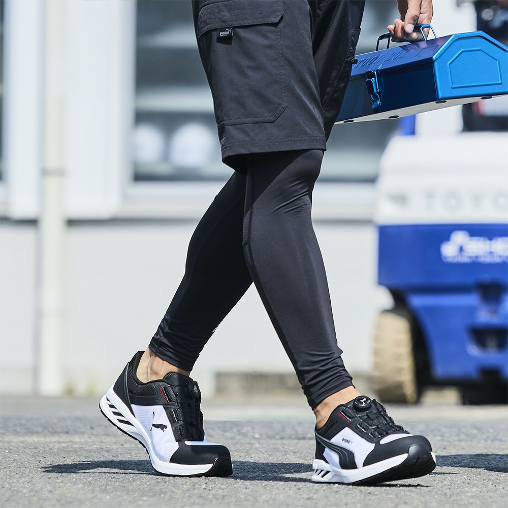 スプリント2.1 ブラック＆ホワイト ディスク ロー (64.403.0) | PUMA